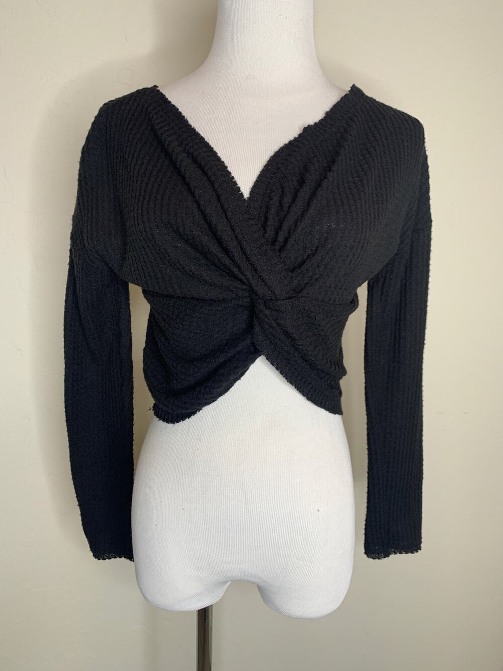 Out from Under Black Thermal Crop Top Twist Front Sz XS